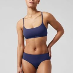 Athleta Scoop Bikini Swimsuit Top - A-C Cup - Women's 15 Athleta Scoop Bikini Swimsuit Top - A-C Cup - Women's -Darn Tough Sales 00db49ad beb8 4705 a7fa 70e95ffb2ba5