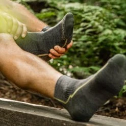 Darn Tough Hiker Quarter Cushion Socks - Men's -Darn Tough Sales 0626a214 5f05 4da3 99a6 6d12c11cf49a