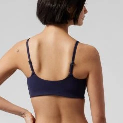 Athleta Scoop Bikini Swimsuit Top - D-DD Cup - Women's -Darn Tough Sales 1d270475 ae90 4f45 9fc5 5ef9f798b39a