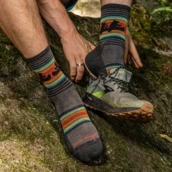 Darn Tough Willoughby Micro Crew Lightweight Hiking Socks - Men's -Darn Tough Sales 28d73dfb 4386 419f 81d6 7e4664d63949