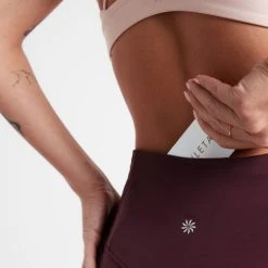 Athleta Elation Flare Pants - Women's 6 Athleta Elation Flare Pants - Women's -Darn Tough Sales 4ce42201 ca44 496a 8608 620847459ffe