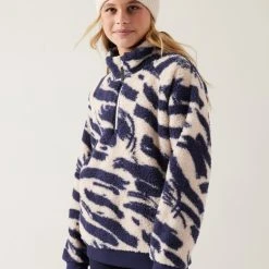 Athleta So Snug Sherpa Half-Zip Pullover - Girls' -Darn Tough Sales 7047248e 67e6 423d b997 d28175538087