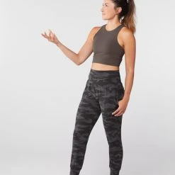 Athleta Salutation Jogger Pants - Women's 9 Athleta Salutation Jogger Pants - Women's -Darn Tough Sales 8d14d0c8 cf23 4967 94a2 2692114c7338