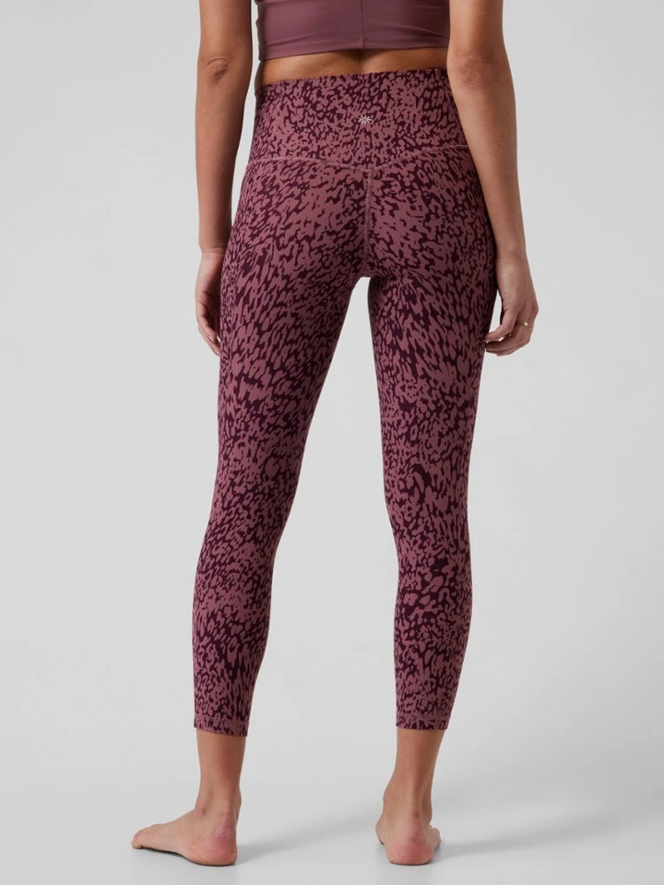 Athleta Salutation Stash Pocket II Printed 7/8 Tights - Women's Plus Sizes 2 Athleta Salutation Stash Pocket II Printed 7/8 Tights - Women's Plus Sizes - Image 2