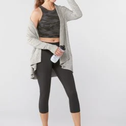 Athleta Conscious Printed Crop Top - D-DD+ Cup -Darn Tough Sales c6a46f1e ab9c 4151 ab70 07efeca3a173